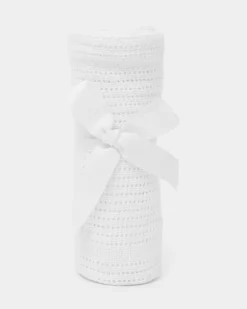 White Cellular Shawl